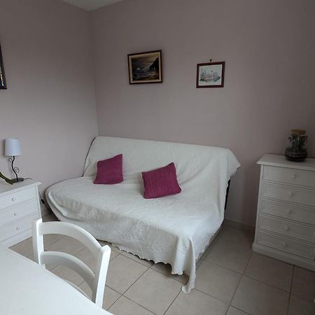 Villa Calme Avec Piscine A Greoux Esterno foto