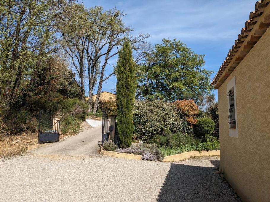Villa Calme Avec Piscine A Greoux Esterno foto