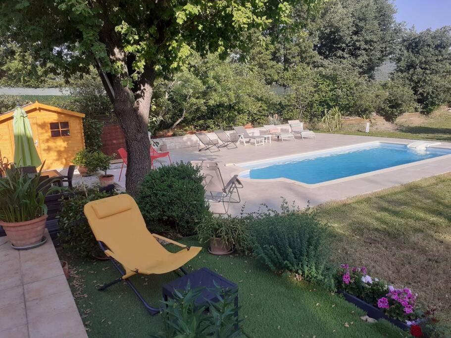 Villa Calme Avec Piscine A Greoux Esterno foto