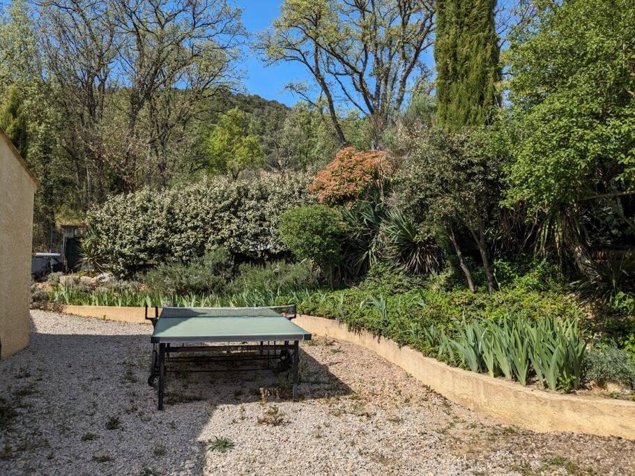 Villa Calme Avec Piscine A Greoux Esterno foto