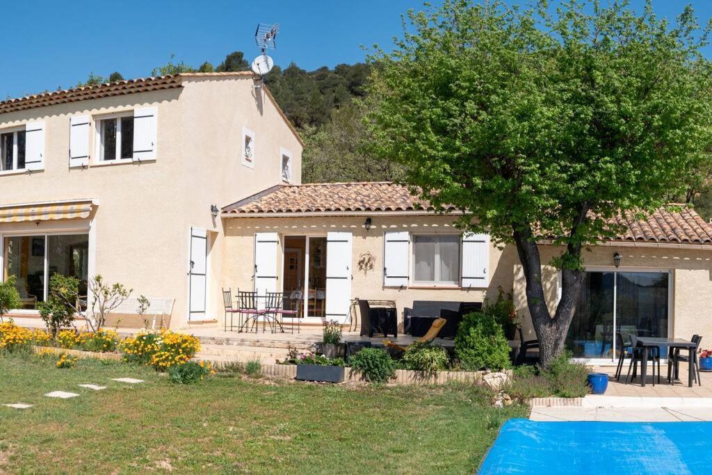 Villa Calme Avec Piscine A Greoux Esterno foto