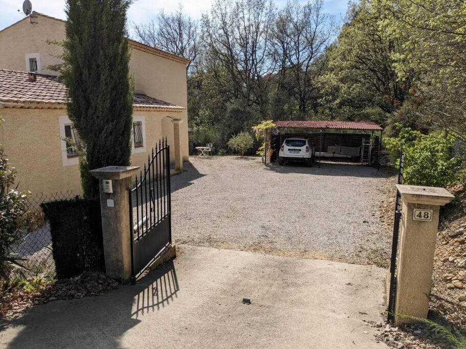 Villa Calme Avec Piscine A Greoux Esterno foto